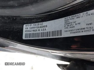 2020 Ram 1500 Big Horn z VIN 1C6RRFFG0LN334919, wystawiony jako IAAI lot #41916766 z przebiegiem 45 237 mil mil oraz . Historia ofert i sprzedaży dostępna na DreamBid. Obrazek 9.