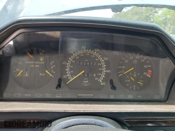 1995 Mercedes-Benz E Class with VIN WDBEA32E7SC246184, listed as a Copart auction lot 52570185 with 122,452 mi miles and Clean Title. Bid and sale history available at carsss.com. Image 9.