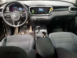 2017 Kia Sorento LX with VIN 5XYPGDA33HG296938, listed as a Copart auction lot 47851125 with 119,784 mi miles and Salvage Title. Bid and sale history available at DreamBid. Image 8.