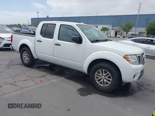 2016 Nissan Frontier SV z VIN 1N6AD0ER7GN737013, wystawiony jako IAAI lot #42106586 z przebiegiem 54 218 mil mil oraz . Historia ofert i sprzedaży dostępna na DreamBid. Obrazek 1.