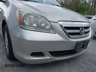 2005 Honda Odyssey EX-L with VIN 5FNRL38795B083325, listed as a IAAI auction lot 42034632 with 183,865 mi miles. Bid and sale history available at carsss.com. Image 16.
