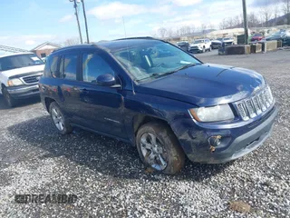 2016 Jeep Compass Latitude with VIN 1C4NJCEA9GD648025, listed as a IAAI auction lot 41558791 with 122,273 mi miles. Bid and sale history available at carsss.com. Image 1.