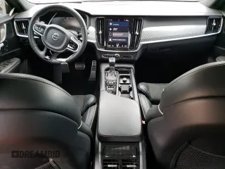 2020 Volvo V90 z VIN YV1A22VM1L1137804, wystawiony jako Copart lot #41912564 z przebiegiem 43 222 mil mil oraz . Historia ofert i sprzedaży dostępna na DreamBid. Obrazek 8.
