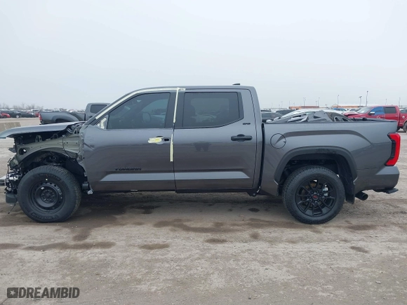 2025 Toyota Tundra 4WD SR with VIN 5TFLA5DB0SX255714, listed as a IAAI auction lot 41530467 with 1,396 mi miles. Bid and sale history available at carsss.com. Image 15.