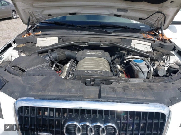 2010 Audi Q5 Premium with VIN WA1CKAFP3AA051936, listed as a IAAI auction lot 41808963 with 215,704 mi miles. Bid and sale history available at carsss.com. Image 10.