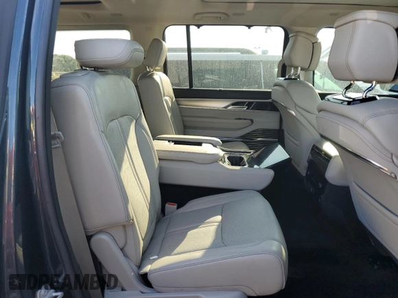 2023 Jeep Grand Wagoneer with VIN 1C4SJVEJ3PS543104, listed as a Copart auction lot 73866264 with 6,598 mi miles and Non repairable. Bid and sale history available at DreamBid. Image 11.
