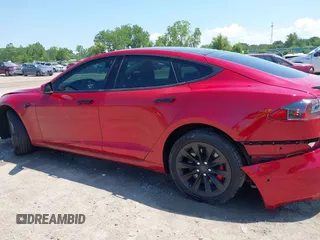 2017 Tesla Model S 100D with VIN 5YJSA1E46HF183568, listed as a IAAI auction lot 42626561 with 110,606 mi miles and . Bid and sale history available at DreamBid. Image 15.