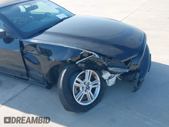 2014 Ford Mustang V6 with VIN 1ZVBP8EM3E5314313, listed as a IAAI auction lot 40358026 with 75,237 mi miles. Bid and sale history available at carsss.com. Image 6.