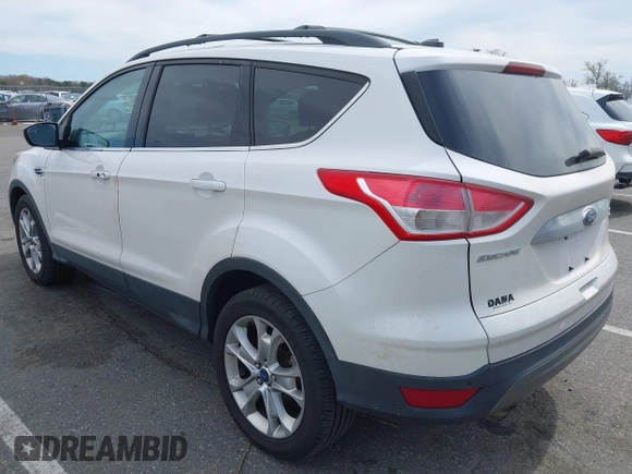 2013 Ford Escape SEL with VIN 1FMCU9HXXDUD82944, listed as a IAAI auction lot 42079667 with 97,304 mi miles. Bid and sale history available at carsss.com. Image 3.