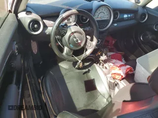 2011 MINI Hardtop S with VIN WMWSV3C53BTY12779, listed as a Copart auction lot 53884115 with Not Provided miles and Salvage Title. Bid and sale history available at DreamBid. Image 8.