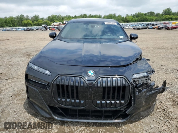 2024 BMW 7 Series 760i xDrive with VIN WBA33EJ05RCS20369, listed as a Copart auction lot 58822485 with 14,554 mi miles and Salvage title. Bid and sale history available at DreamBid. Image 5.