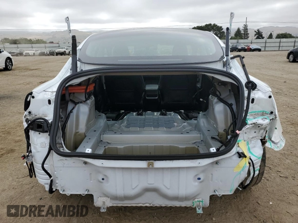 2022 Tesla Model 3 Long Range z VIN 5YJ3E1EB4NF161314, wystawiony jako Copart lot #57060725 z przebiegiem 19 215 mil mil oraz Szkoda całkowita • Salvage title. Historia ofert i sprzedaży dostępna na DreamBid. Obrazek 6.