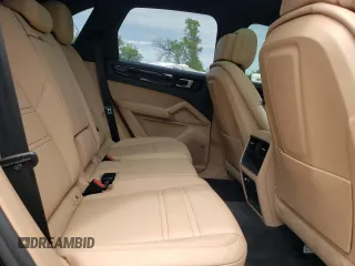 2022 Porsche Cayenne z VIN WP1AA2AY0NDA04856, wystawiony jako Copart lot #55302755 z przebiegiem 43 310 mil mil oraz Szkoda całkowita • Salvage title. Historia ofert i sprzedaży dostępna na DreamBid. Obrazek 11.