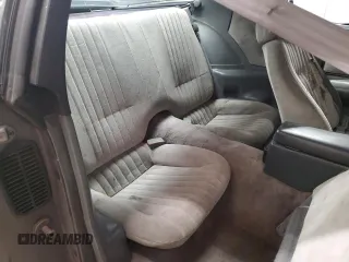 1990 Pontiac Firebird z VIN 1G2FS23T2LL200780, wystawiony jako Copart lot #50364665 z przebiegiem 101 108 mil mil oraz Czysty tytuł • Clean title. Historia ofert i sprzedaży dostępna na DreamBid. Obrazek 10.