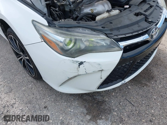 2017 Toyota Camry XLE with VIN 4T1BF1FK5HU344817, listed as a IAAI auction lot 42011843 with 196,326 mi miles. Bid and sale history available at carsss.com. Image 6.