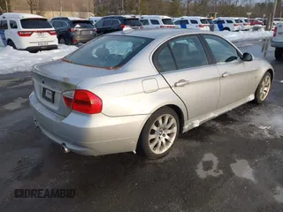 2008 BMW 3 Series 335xi with VIN WBAVD53538A010720, listed as a IAAI auction lot 41526919 with 248,976 mi miles. Bid and sale history available at carsss.com. Image 4.