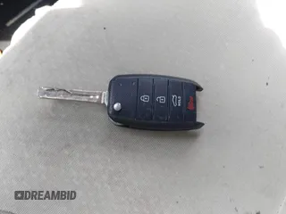 2014 Kia Optima LX z VIN 5XXGM4A77EG322243, wystawiony jako IAAI lot #42334987 z przebiegiem 141 068 mil mil oraz . Historia ofert i sprzedaży dostępna na DreamBid. Obrazek 11.