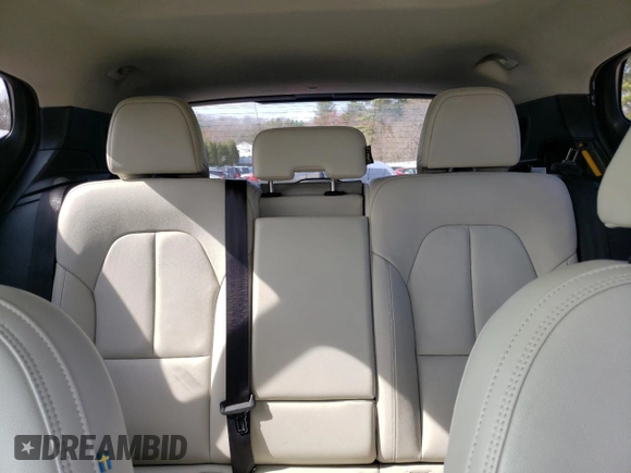 2019 Volvo XC40 Momentum с VIN YV4162XZ3K2013056, выставлен на аукционе Copart как лот 51208045 с пробегом 85 338 миль миль и Списание • Salvage title. История ставок и продаж доступна на DreamBid. Изображение 10.