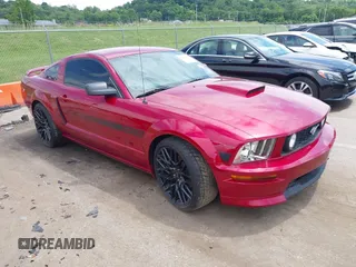 2007 Ford Mustang GT Deluxe with VIN 1ZVFT82H075198785, listed as a IAAI auction lot 42349870 with 42,229 mi miles and . Bid and sale history available at DreamBid. Image 1.