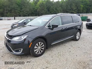 2018 Chrysler Pacifica Touring L z VIN 2C4RC1BGXJR149716, wystawiony jako Copart lot #55018045 z przebiegiem 139 408 mil mil oraz Szkody całkowita. Historia ofert i sprzedaży dostępna na DreamBid. Obrazek 1.