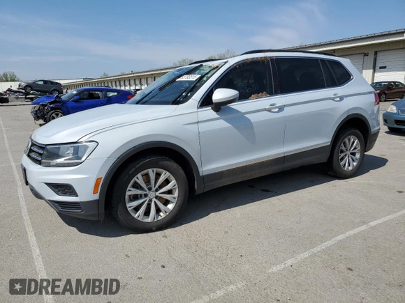 2018 Volkswagen Tiguan SEL z VIN 3VV3B7AXXJM214182, wystawiony jako Copart lot #53783515 z przebiegiem 117 466 mil mil oraz Szkoda całkowita • Salvage title. Historia ofert i sprzedaży dostępna na DreamBid. Obrazek 1.