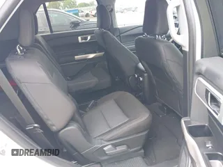 2023 Ford Explorer XLT z VIN 1FMSK7DHXPGA02976, wystawiony jako IAAI lot #42219944 z przebiegiem 41 500 mil mil oraz . Historia ofert i sprzedaży dostępna na DreamBid. Obrazek 8.