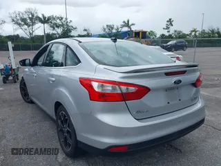 2012 Ford Focus Titanium с VIN 1FAHP3J28CL381248, выставлен на аукционе IAAI как лот 39731691 с пробегом 123 720 миль миль и . История ставок и продаж доступна на DreamBid. Изображение 3.