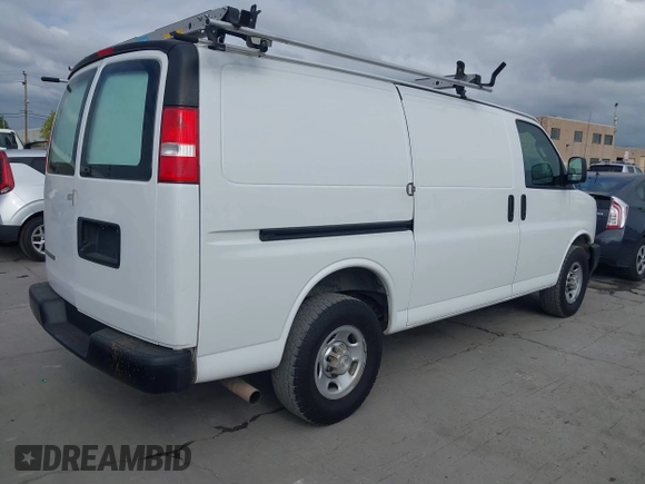 2017 Chevrolet Express Cargo с VIN 1GCWGAFF6H1345692, выставлен на аукционе IAAI как лот 42078030 с пробегом 185 642 миль миль и . История ставок и продаж доступна на DreamBid. Изображение 4.
