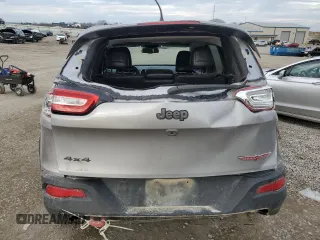 2017 Jeep Cherokee Trailhawk L Plus with VIN 1C4PJMBS3HD234705, listed as a Copart auction lot 85933164 with 205,471 mi miles and Clean Title. Bid and sale history available at carsss.com. Image 6.