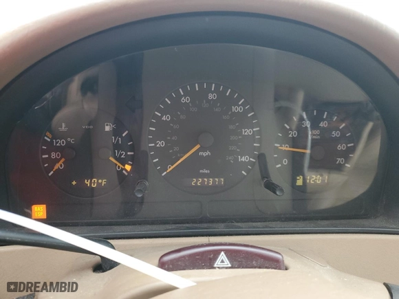 2005 Mercedes-Benz M-Class 3.7L with VIN 4JGAB57E05A532214, listed as a Copart auction lot 47985605 with 227,377 mi miles and Clean Title. Bid and sale history available at carsss.com. Image 9.