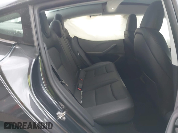 2024 Tesla Model 3 z VIN 5YJ3E1EA3RF771010, wystawiony jako IAAI lot #41738109 z przebiegiem 8 493 mil mil oraz . Historia ofert i sprzedaży dostępna na DreamBid. Obrazek 8.