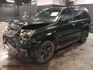 2007 Lexus GX 470 with VIN JTJBT20X070129274, listed as a IAAI auction lot 41706174 with 121,481 mi miles. Bid and sale history available at carsss.com. Image 17.
