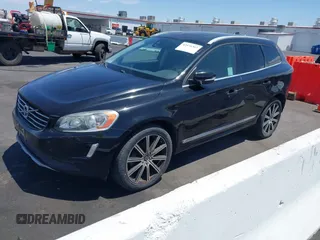 2016 Volvo XC60 T6 Drive-E z VIN YV449MDK7G2811221, wystawiony jako IAAI lot #42476363 z przebiegiem 84 644 mil mil oraz . Historia ofert i sprzedaży dostępna na DreamBid. Obrazek 17.