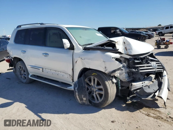 2015 Lexus LX 570 z VIN JTJHY7AX8F4180648, wystawiony jako Copart lot #47002635 z przebiegiem Nie podano mil oraz Szkoda całkowita • Salvage title. Historia ofert i sprzedaży dostępna na DreamBid. Obrazek 4.