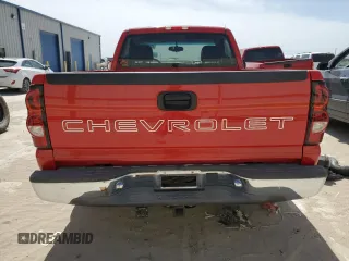 2005 Chevrolet Silverado 1500 Work Truck z VIN 1GCEC14X35Z186727, wystawiony jako Copart lot #49277275 z przebiegiem 141 441 mil mil oraz Czysty tytuł • Clean title. Historia ofert i sprzedaży dostępna na DreamBid. Obrazek 6.