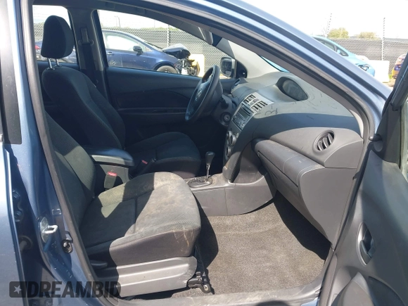 2012 Toyota Yaris with VIN JTDBT4K33C1421899, listed as a IAAI auction lot 41840089 with 1 mi miles. Bid and sale history available at carsss.com. Image 5.