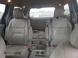 2015 Toyota Sienna XLE с VIN 5TDYK3DC6FS531521, выставлен на аукционе Copart как лот 62923695 с пробегом 135 782 миль миль и Списание • Salvage title. История ставок и продаж доступна на DreamBid. Изображение 10.