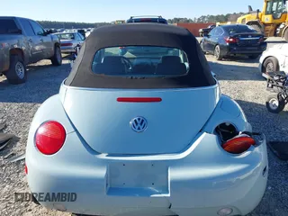 2003 Volkswagen Beetle GLS z VIN 3VWCK21YX3M304572, wystawiony jako IAAI lot #41286079 z przebiegiem 42 450 mil mil oraz . Historia ofert i sprzedaży dostępna na DreamBid. Obrazek 16.