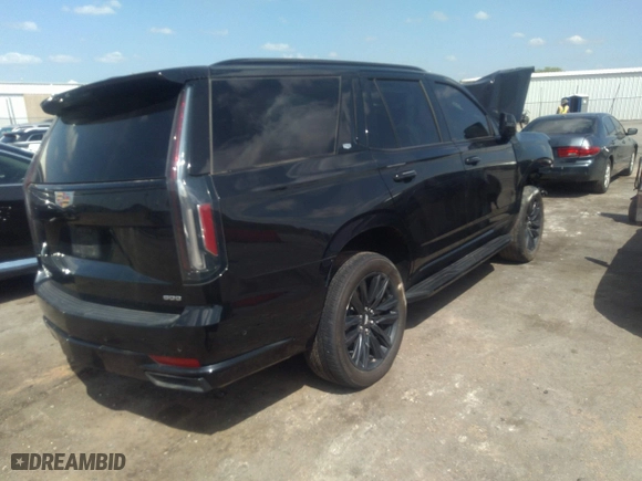 2021 Cadillac Escalade Sport Platinum with VIN 1GYS4GKL7MR422551, listed as a IAAI auction lot 36324570 with 22,509 mi miles. Bid and sale history available at carsss.com. Image 4.