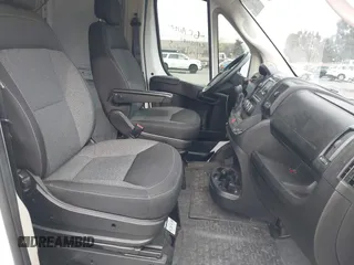 2019 Ram ProMaster Cargo with VIN 3C6TRVNG9KE509253, listed as a IAAI auction lot 41424531 with 47,517 mi miles and . Bid and sale history available at DreamBid. Image 5.
