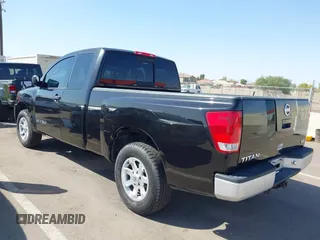 2006 Nissan Titan SE with VIN 1N6AA06A26N565554, listed as a IAAI auction lot 40485704 with 154,559 mi miles and . Bid and sale history available at DreamBid. Image 3.