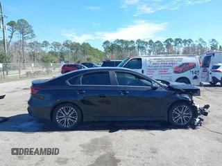 2023 Kia Forte GT-Line with VIN 3KPF54AD6PE589500, listed as a IAAI auction lot 41604455 with 31,444 mi miles. Bid and sale history available at carsss.com. Image 13.