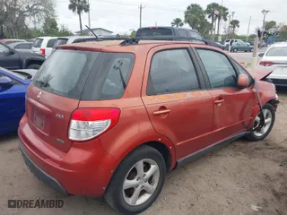 2007 Suzuki SX4 with VIN JS2YB413175102794, listed as a IAAI auction lot 41579834 with 125,185 mi miles. Bid and sale history available at carsss.com. Image 4.