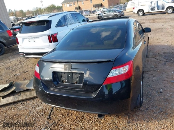 2006 Honda Civic Cpe EX with VIN 2HGFG12826H505252, listed as a IAAI auction lot 41737618 with 207,819 mi miles. Bid and sale history available at carsss.com. Image 17.