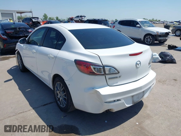 2013 Mazda Mazda3 i Sport with VIN JM1BL1U71D1701482, listed as a IAAI auction lot 41983133 with 110,966 mi miles. Bid and sale history available at carsss.com. Image 3.