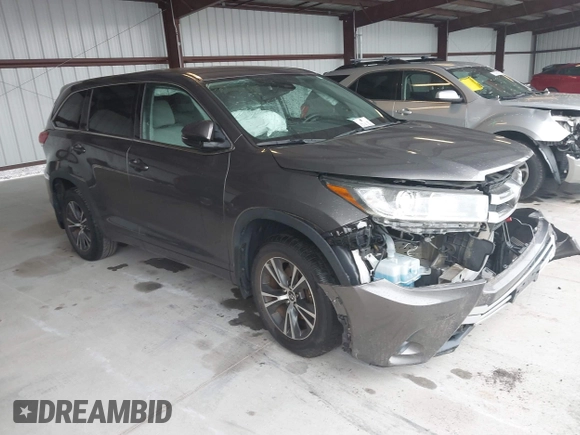 2017 Toyota Highlander LE z VIN 5TDBZRFH6HS386710, wystawiony jako IAAI lot #42226567 z przebiegiem 64 773 mil mil oraz . Historia ofert i sprzedaży dostępna na DreamBid. Obrazek 1.