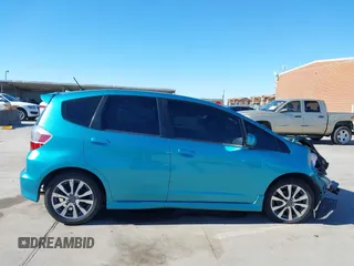 2013 Honda Fit Sport with VIN JHMGE8H56DC034820, listed as a IAAI auction lot 41737797 with 157,846 mi miles. Bid and sale history available at carsss.com. Image 14.