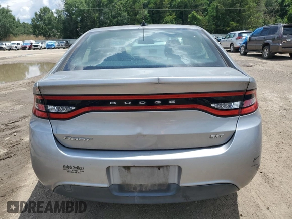 2015 Dodge Dart SXT z VIN 1C3CDFBB4FD236899, wystawiony jako Copart lot #61828915 z przebiegiem 58 590 mil mil oraz Szkoda całkowita • Salvage title. Historia ofert i sprzedaży dostępna na DreamBid. Obrazek 6.