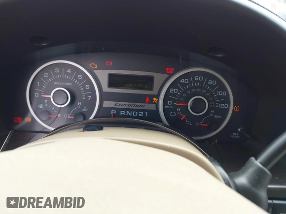 2005 Ford Expedition Eddie Bauer с VIN 1FMFU17585LA25879, выставлен на аукционе IAAI как лот 41694118 с пробегом 196 715 миль миль и . История ставок и продаж доступна на DreamBid. Изображение 7.