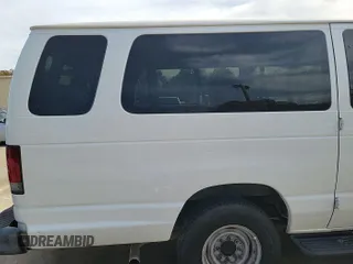 2013 Ford Econoline Passenger XL z VIN 1FBSS3BL5DDA49371, wystawiony jako IAAI lot #42520998 z przebiegiem 62 763 mil mil oraz . Historia ofert i sprzedaży dostępna na DreamBid. Obrazek 16.